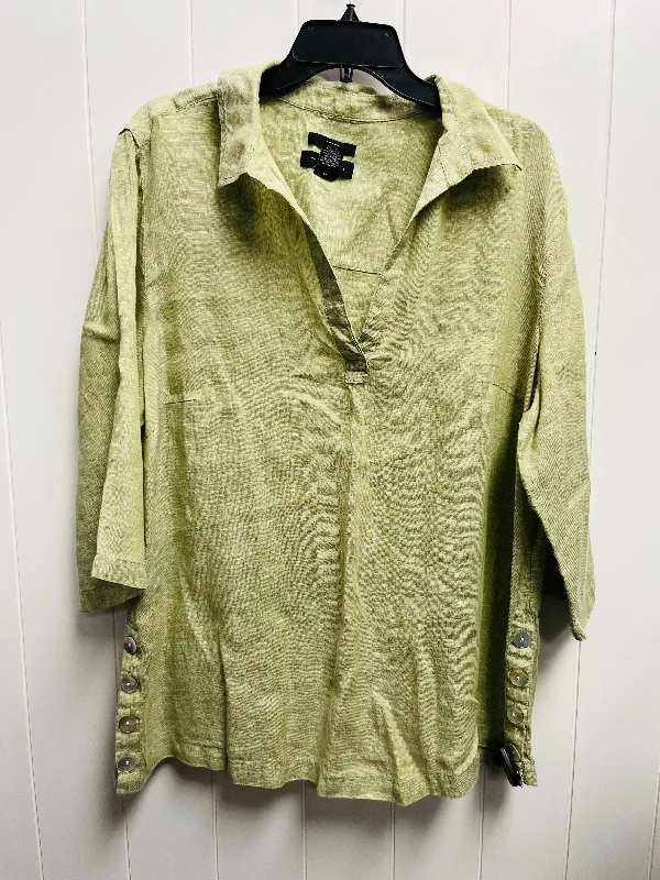 Top Long Sleeve By Tahari By Arthur Levine In Green, Size: 1x