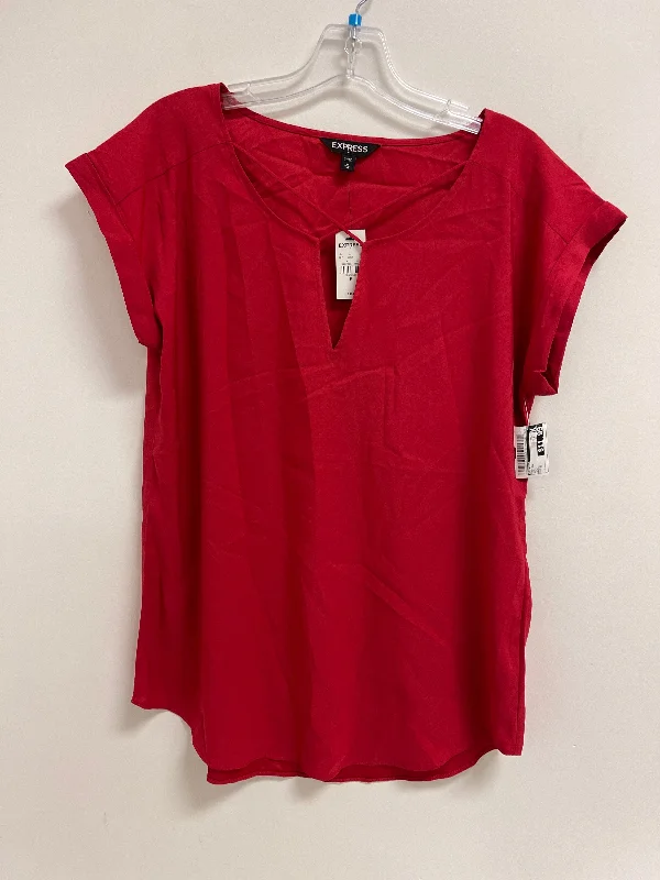 Top Short Sleeve By Express In Red, Size: M